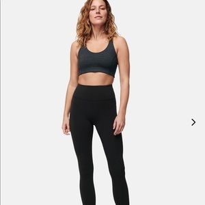 Outdoor Voices frost knit 7/8 leggings black